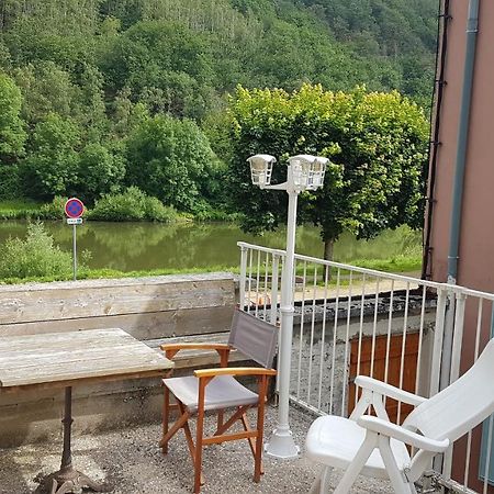 Le Balcon Sur La Meuse Villa Revin Kültér fotó