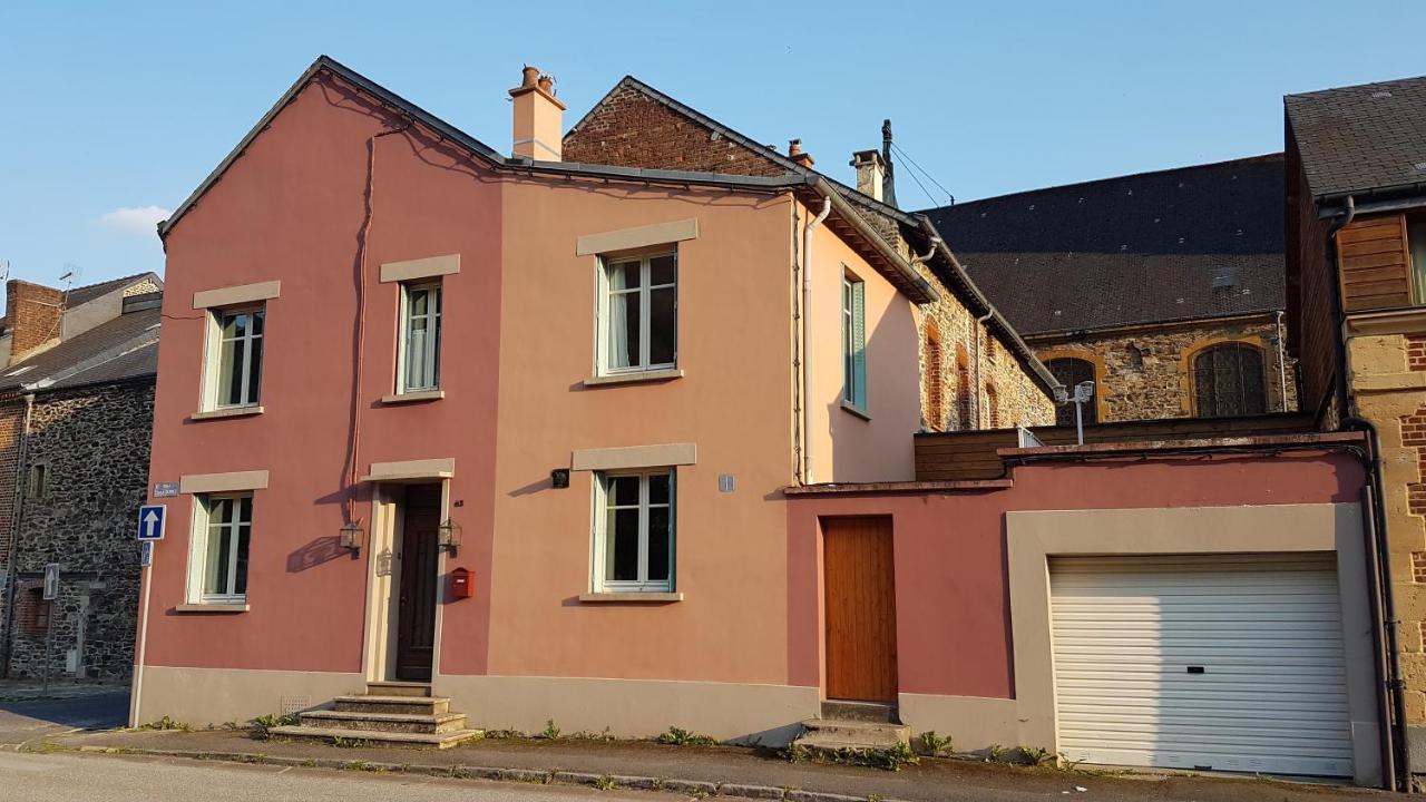 Le Balcon Sur La Meuse Villa Revin Kültér fotó