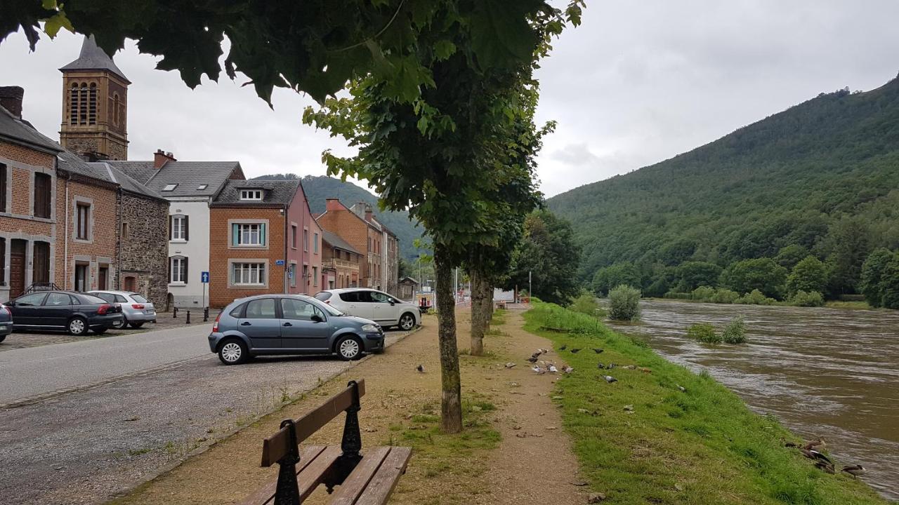 Le Balcon Sur La Meuse Villa Revin Kültér fotó