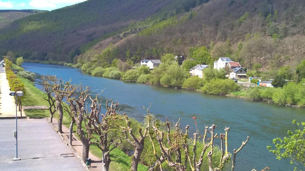 Le Balcon Sur La Meuse Villa Revin Kültér fotó