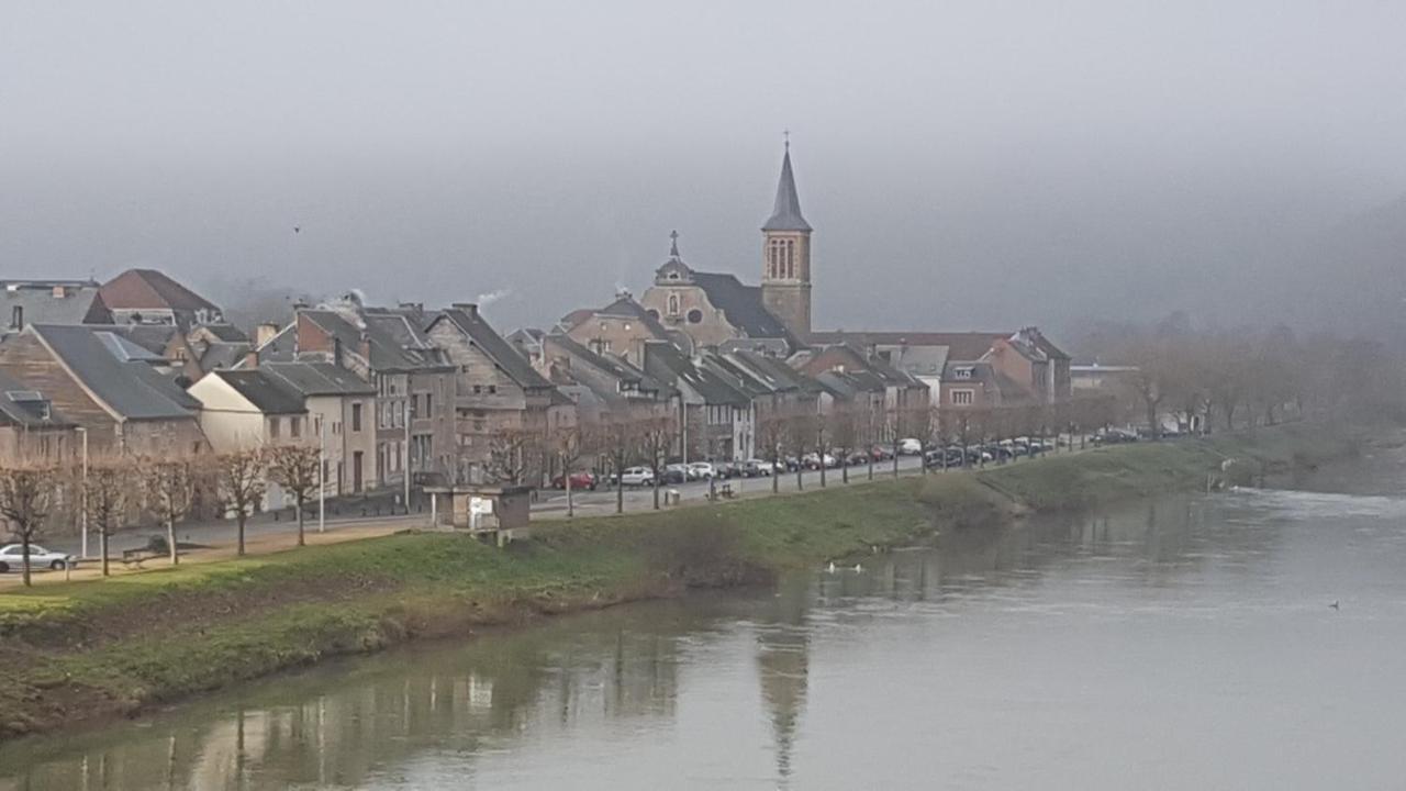 Le Balcon Sur La Meuse Villa Revin Kültér fotó